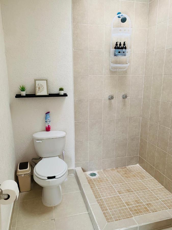 Franks House Apartment "Shared House" Cancun Bagian luar foto